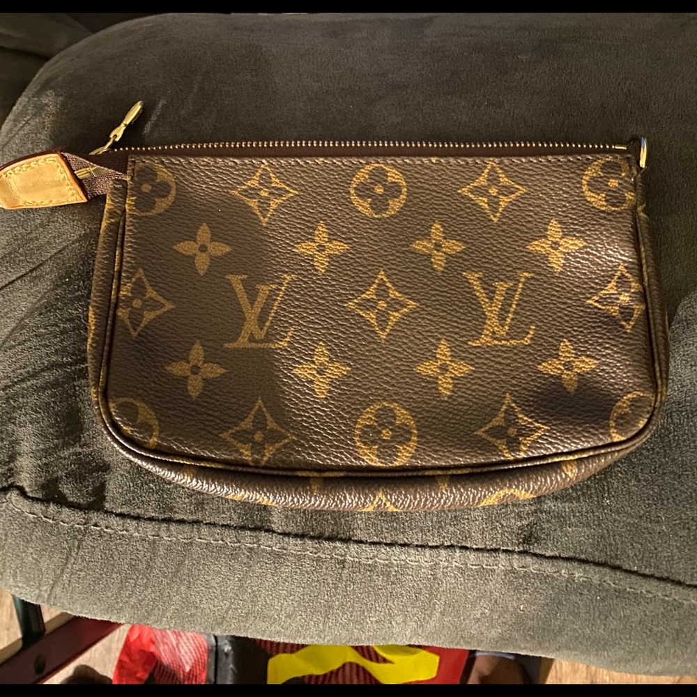 Louis Vuitton Pouch